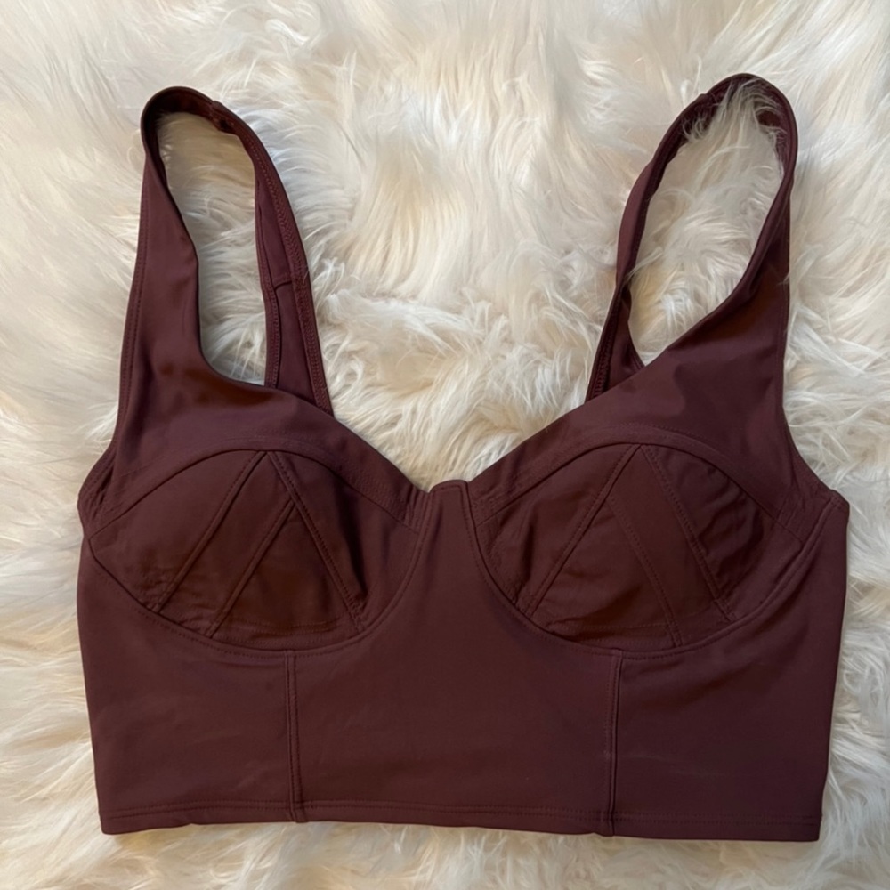 New Fabletics Nova Low Impact Sports Bra Burgundy Size M